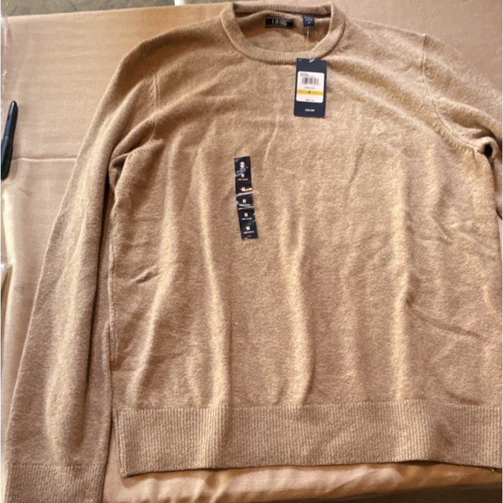 IZOD Men's M Crew Neck Knit Camel Hair Pullover Sweater Camel Solid Logo
